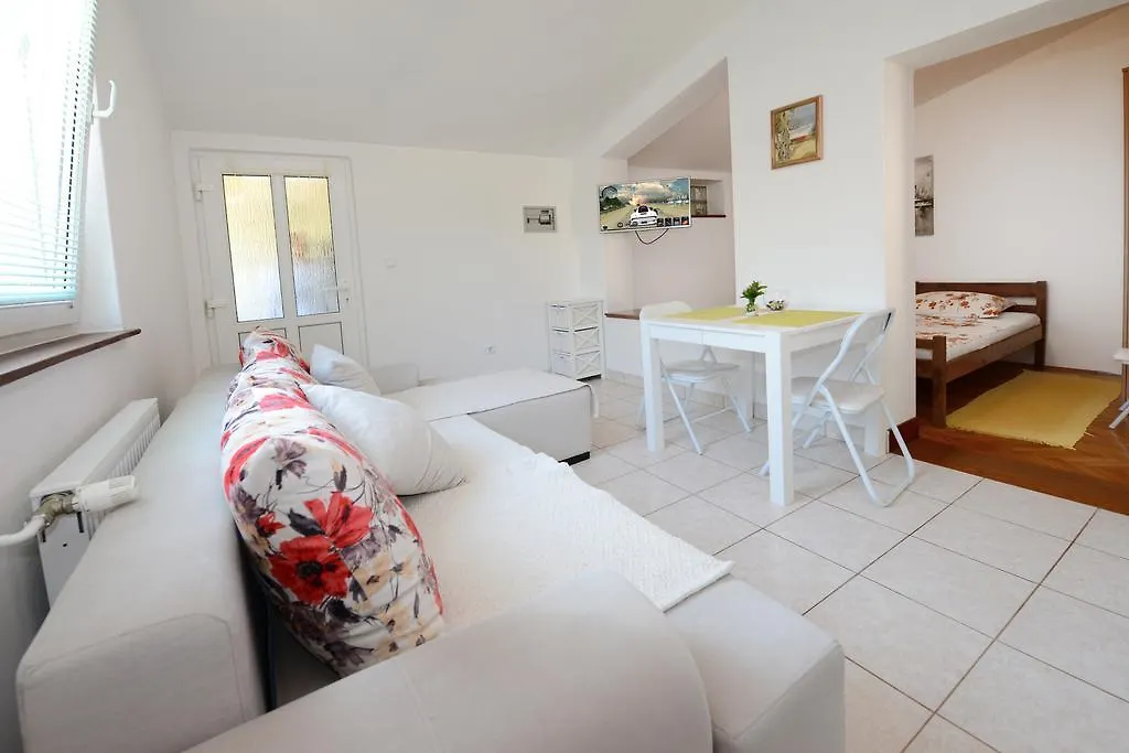Apartments Tena Porec 0*,